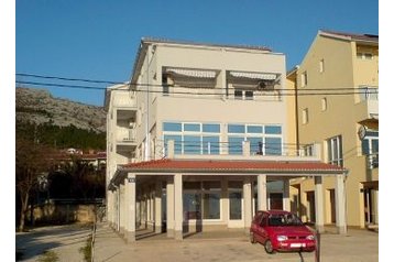 Хорватiя Byt Starigrad Paklenica, Екстер'єр